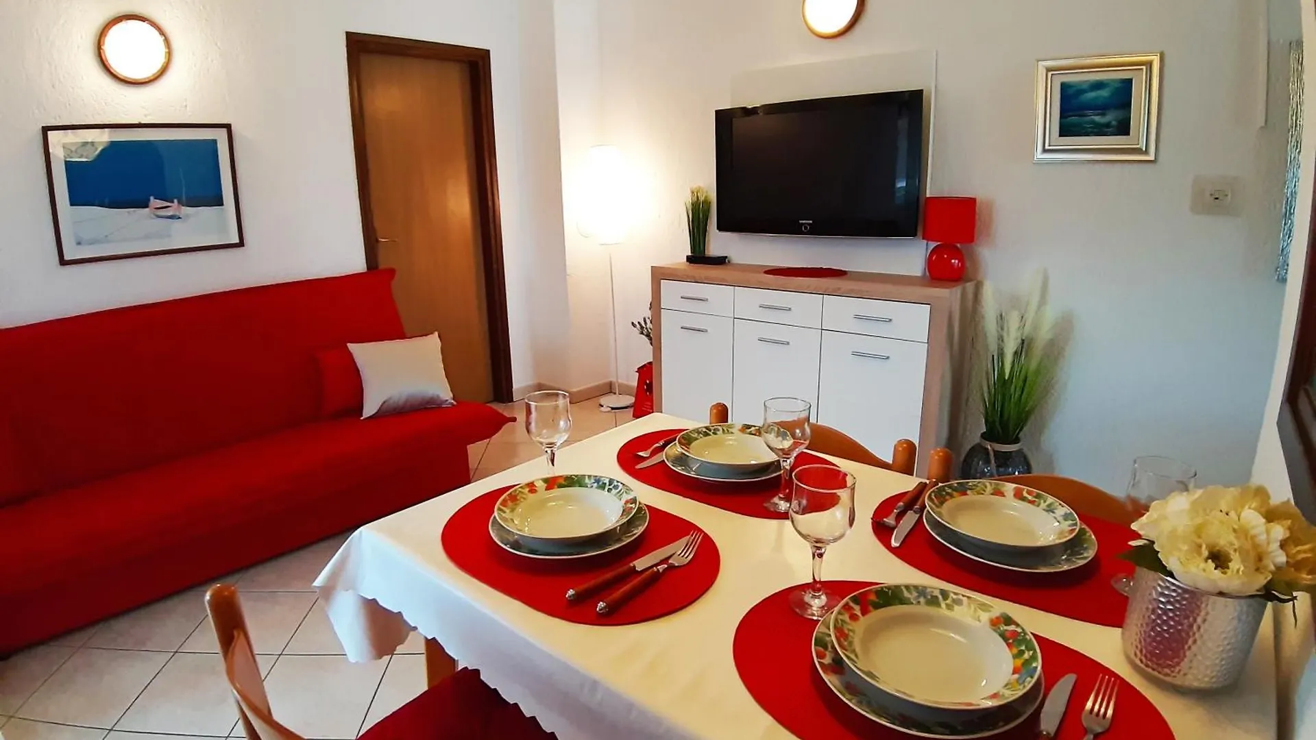 Apartments Zrinka 793