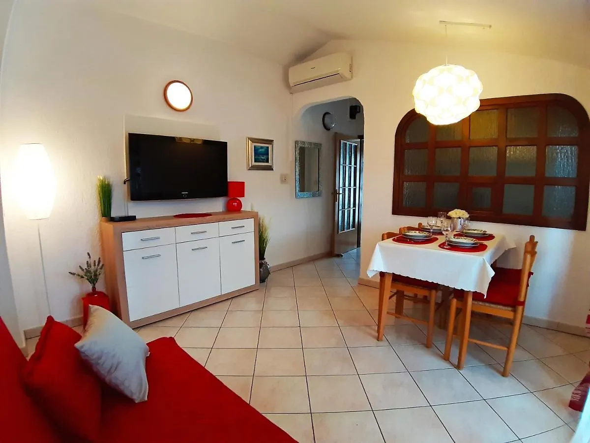 Apartments Zrinka 793  Porec